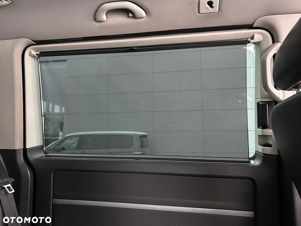 Volkswagen Multivan - 34