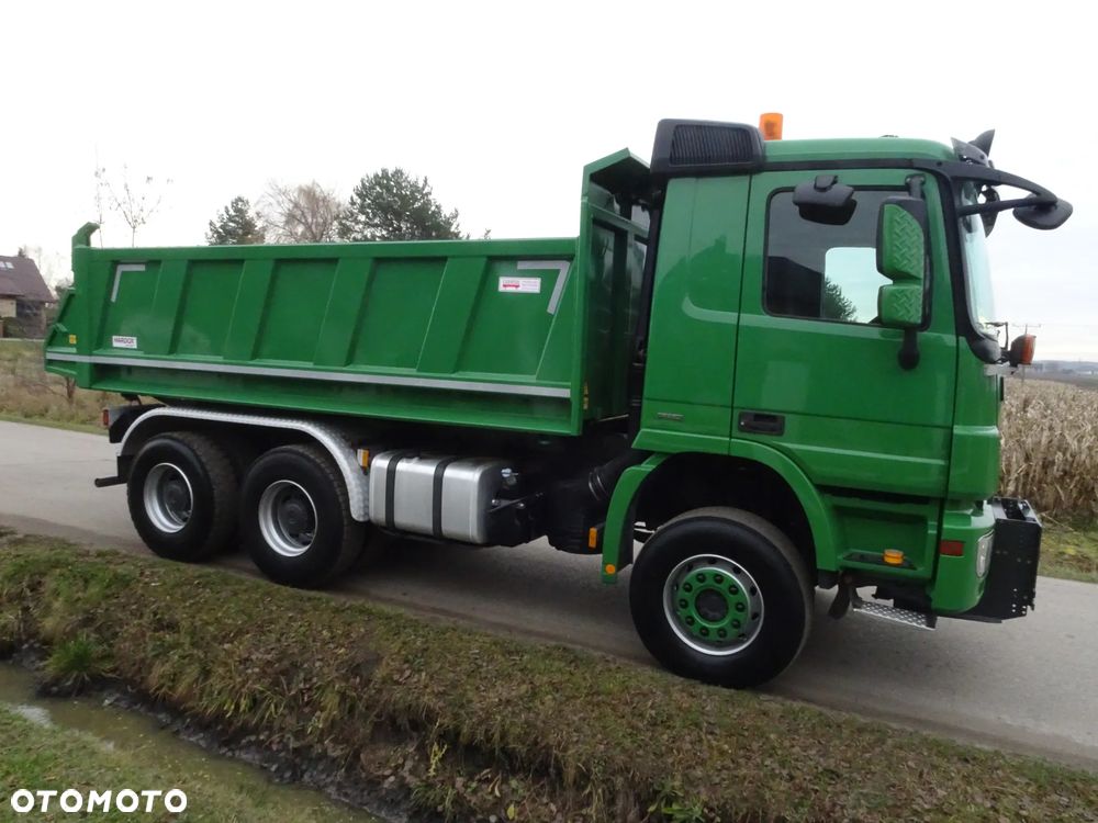 Mercedes-Benz Actros 6x4 2644 Hydroburta wywrotka Carnehl kipper trzystronny z Niemiec - 7