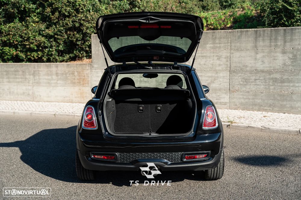 MINI 3 Portas Cooper S - 13