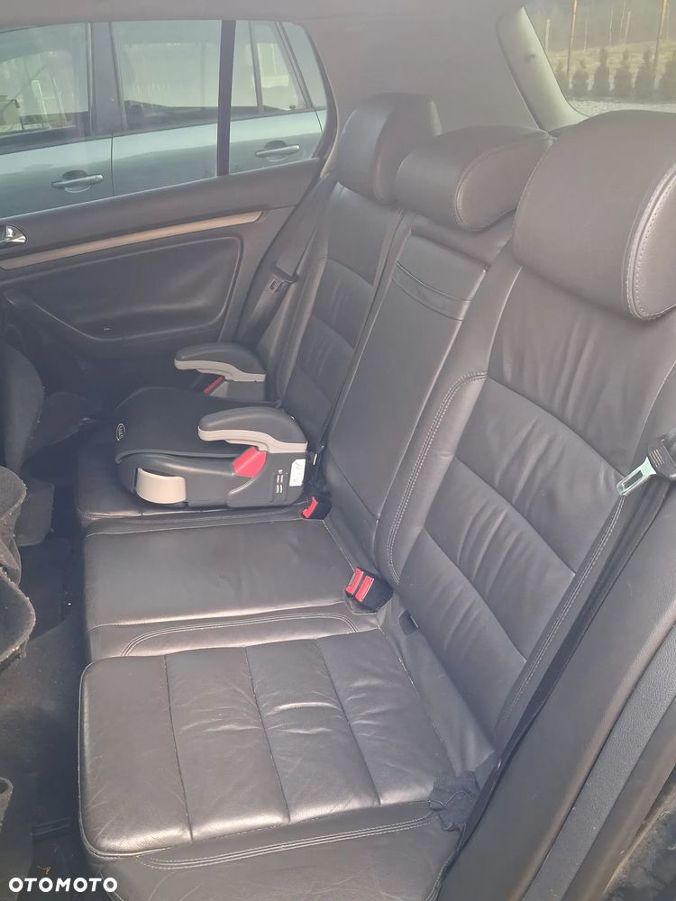 Volkswagen Golf 2.0 TDI Sportline DSG - 17