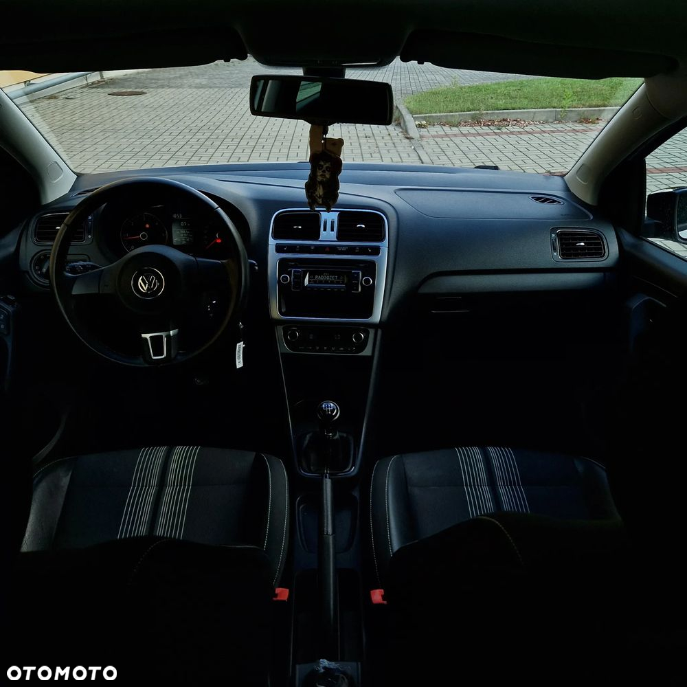 Volkswagen Polo 1.6 TDI MATCH - 8