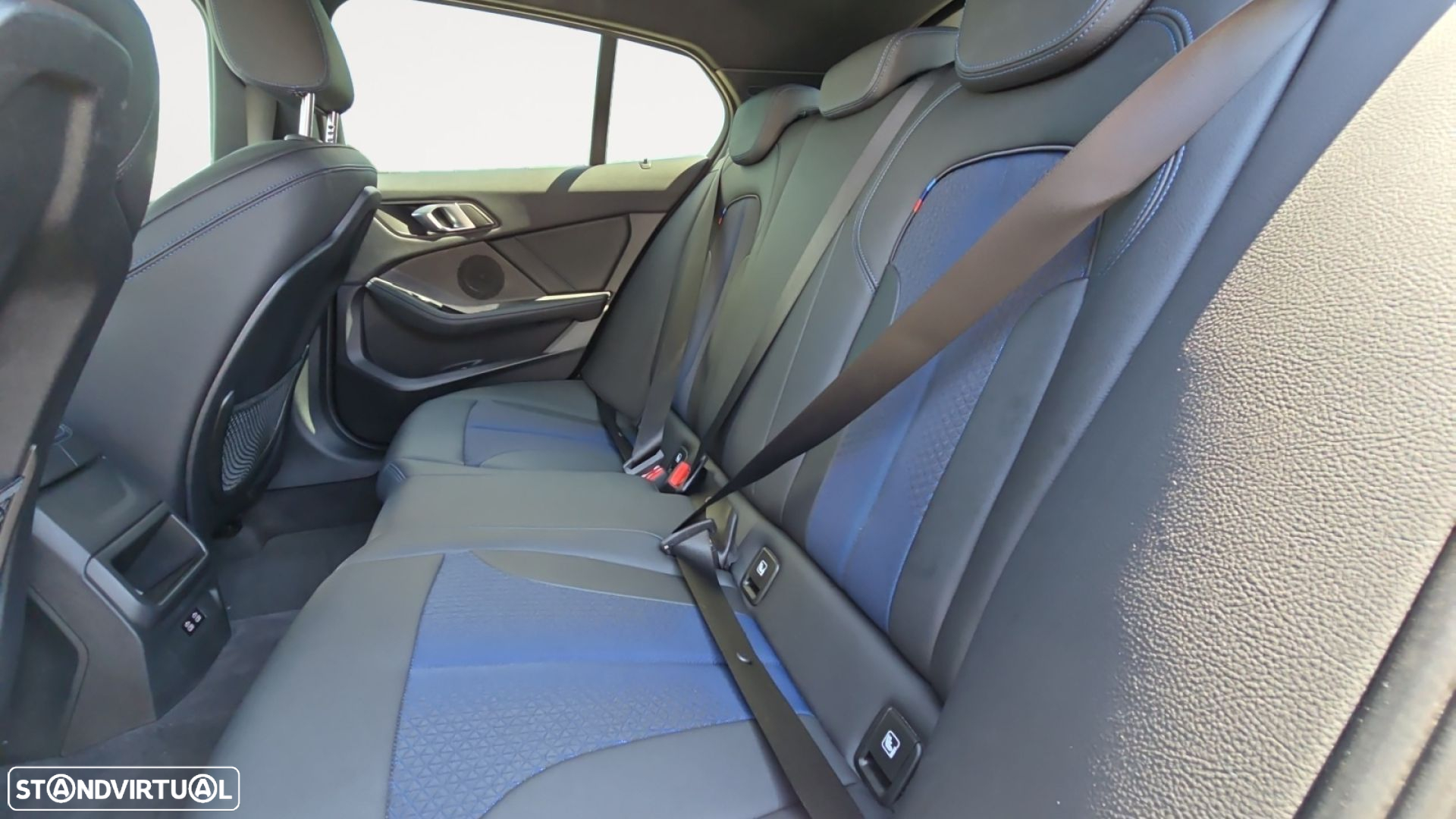 BMW 116 d Pack Desportivo M Auto - 14