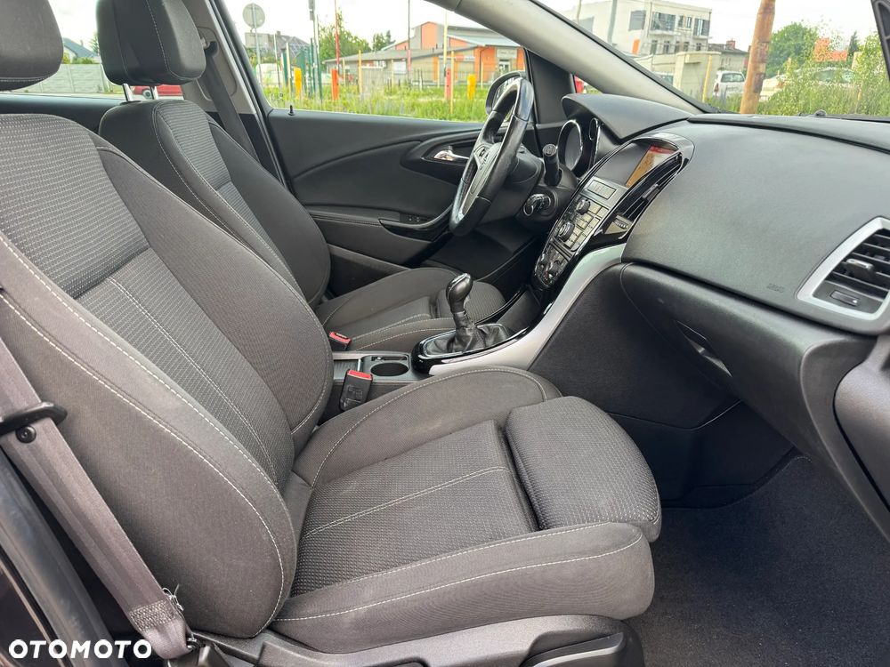 Opel Astra 1.4 Turbo Exklusiv - 21