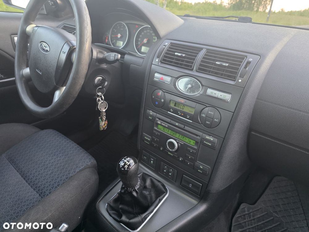 Ford Mondeo - 7