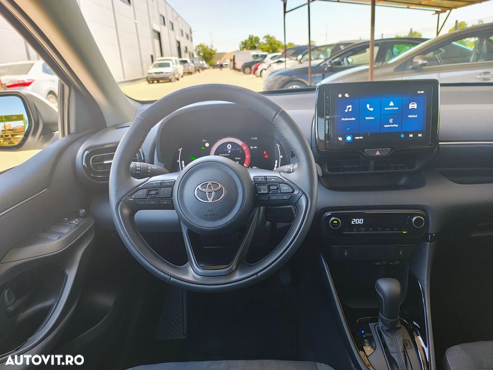 Toyota Yaris - 7