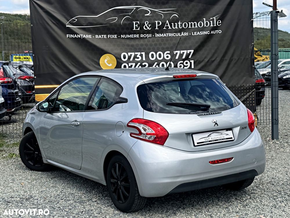 Peugeot 208 PureTech 110 Stop & Start Active - 12