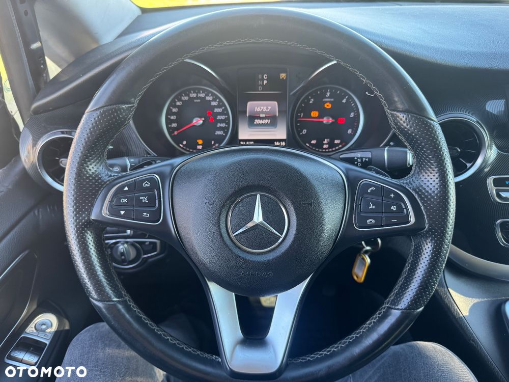 Mercedes-Benz Klasa V 300 d 4-Matic 9G-Tronic (ekstra d³) - 26
