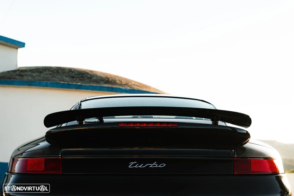 Porsche 911 (996) Turbo - 21