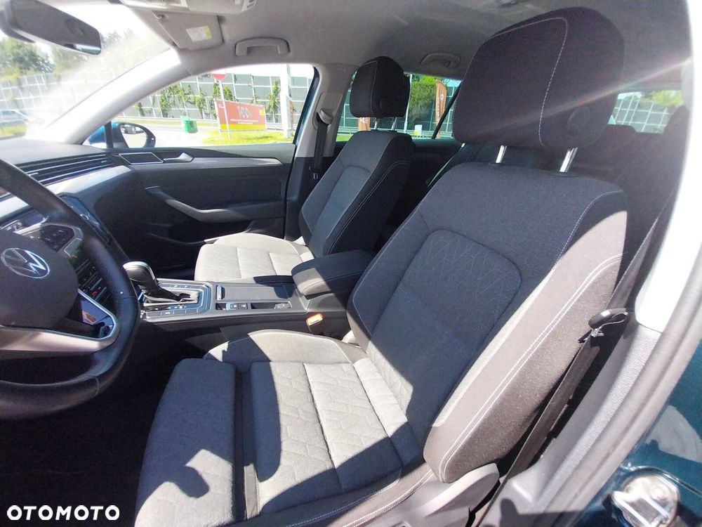 Volkswagen Passat Variant - 12
