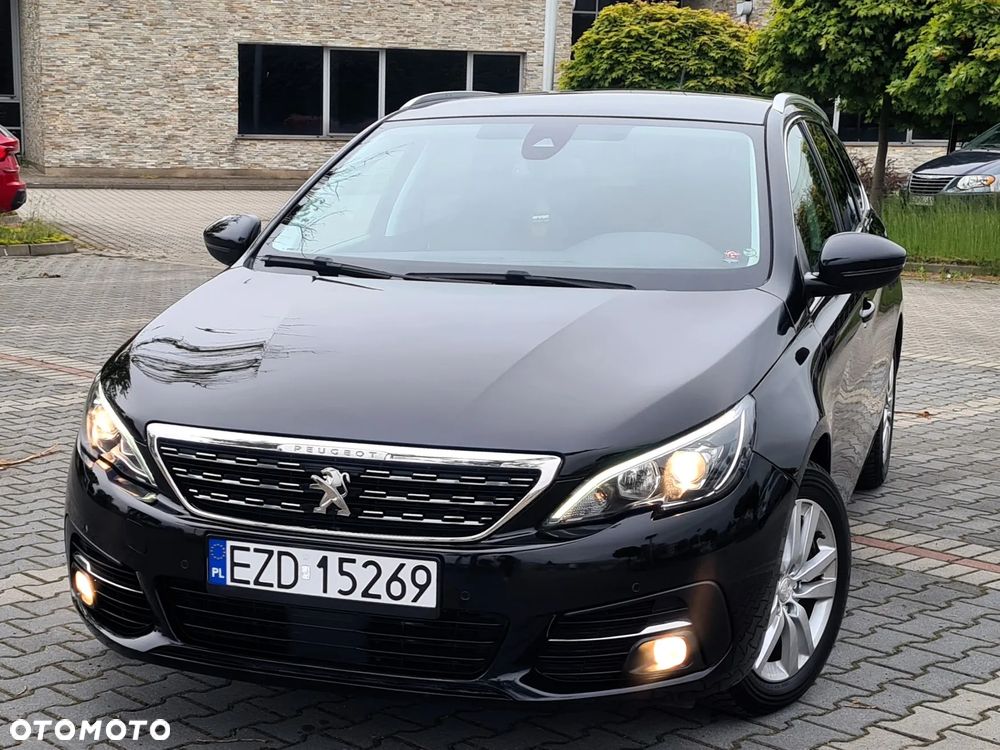 Peugeot 308 BlueHDi 130 Stop & Start Allure Business-Paket - 19