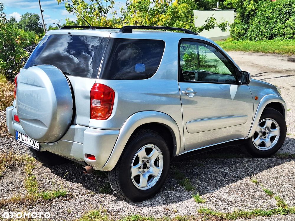 Toyota RAV4 D-4D 4x4 - 4