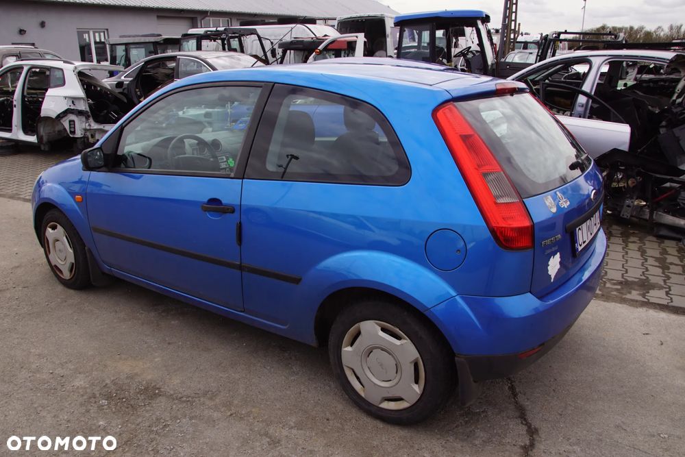 Auto na części - Ford Fiesta MK6 1.3 8V 60 KM 2S6G-6006-CA 2S6R-7002-MB 4CVE 2004R Silnik Skrzynia Drzwi Maska Błotnik Klapa Zderzak Lusterko Lampa Klamka Szyba Deska Kokpit Sterownik Moduł Czujnik Licznik Panel Kierownica - 4