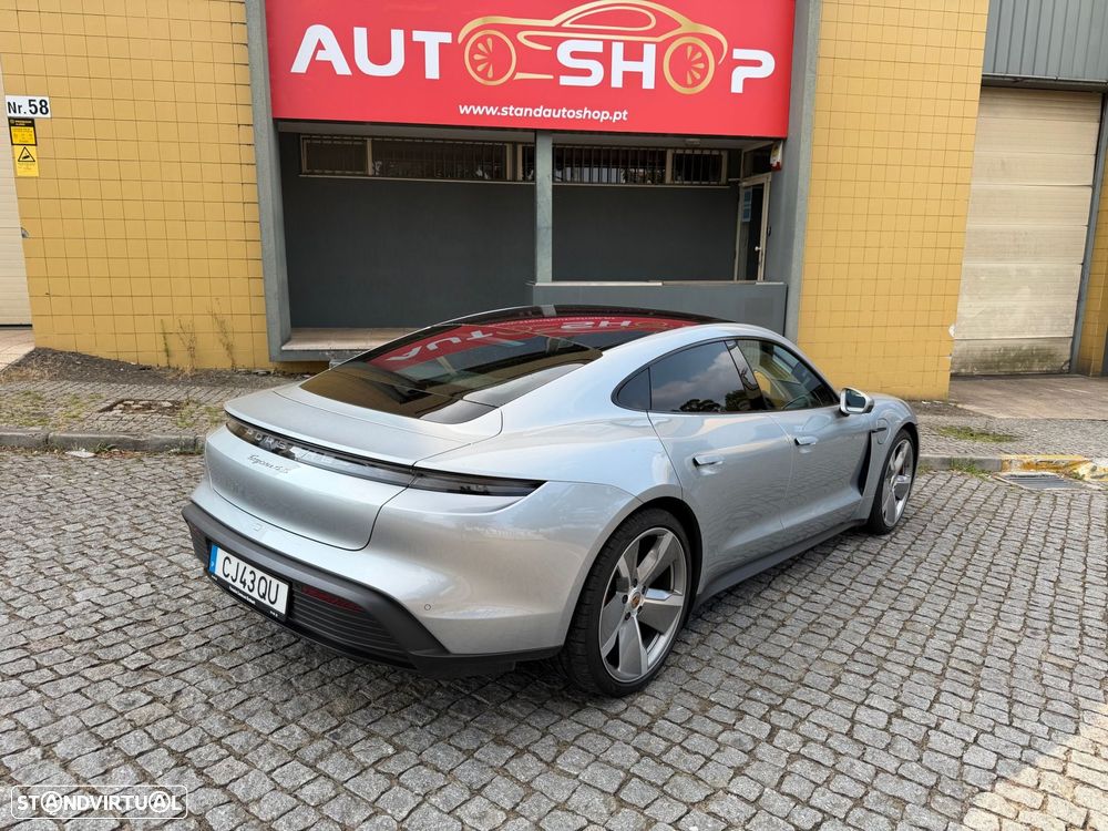 Porsche Taycan 4S Bateria Performance Plus - 31