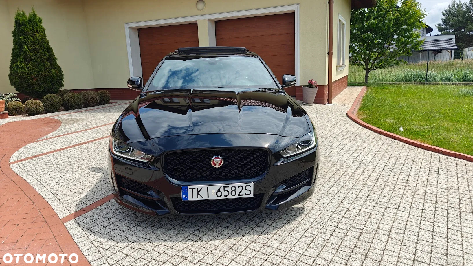 Jaguar XE 20d AWD R-Sport - 6