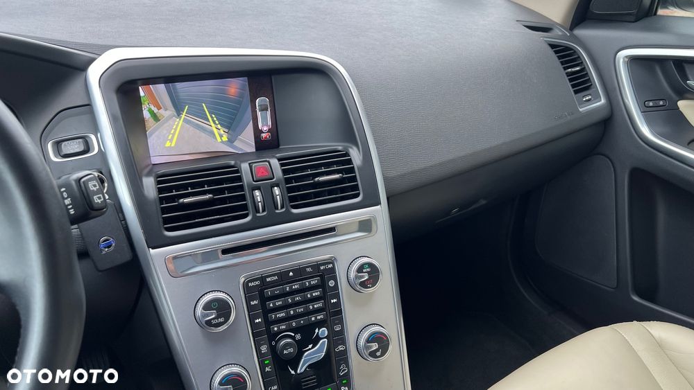 Volvo XC 60 T5 AWD Drive-E Summum - 8