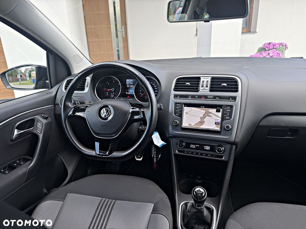 Volkswagen Polo 1.4 TDI Blue Motion Technology Allstar - 20