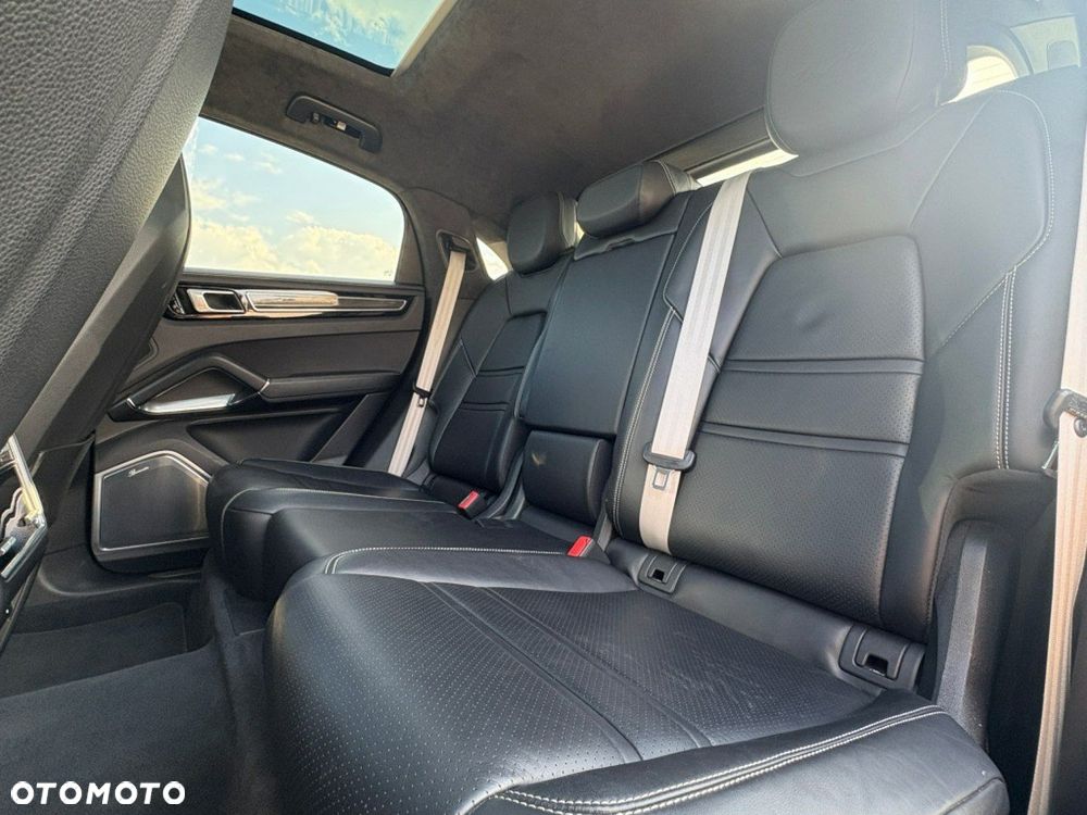 Porsche Cayenne Turbo Tiptronic S - 16