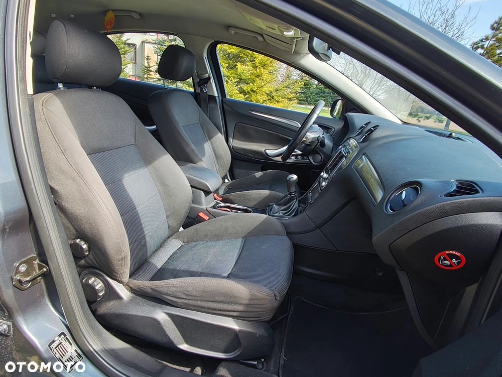 Ford Mondeo 2.0 Titanium X - 28