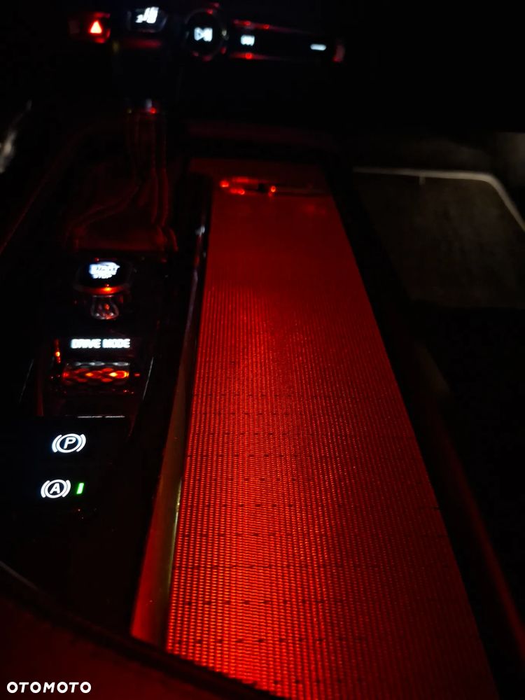 Volvo S90 D4 R-Design - 3