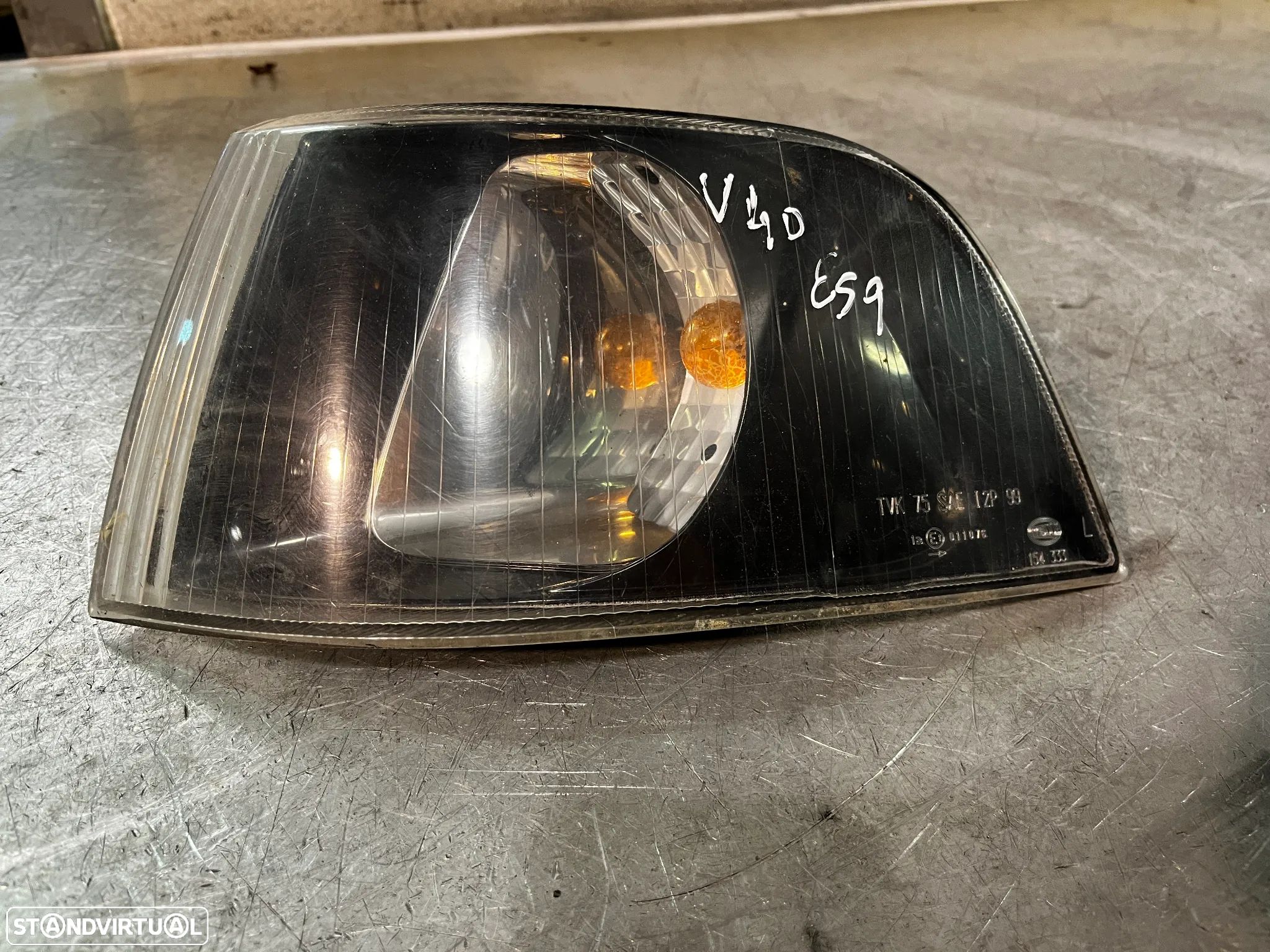 FAROLIM PISCA VOLVO S40 V40 01-04 - FRENTE ESQUERDO / DIREITO - 1