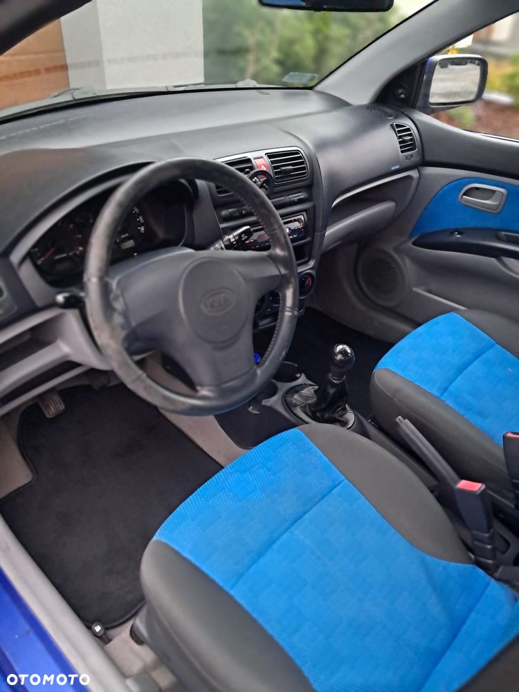 Kia Picanto 1.0 (air2 swo) / Family + - 10