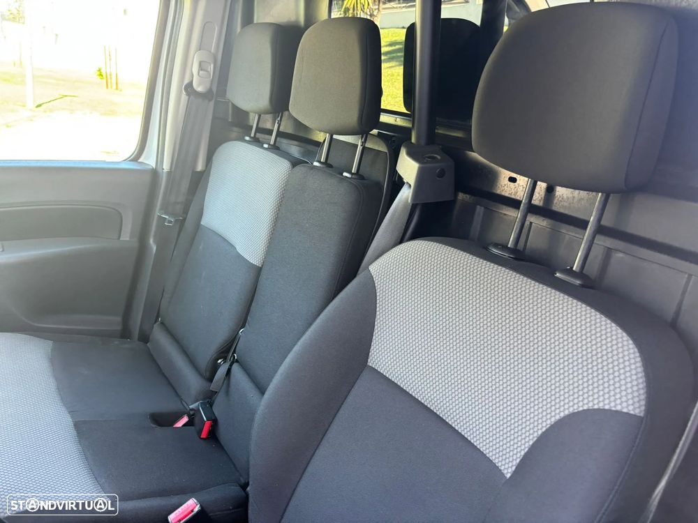 Renault KANGOO SISTEMA DE FRIO -5º - FRIO PARQUE - IVA DEDUTÍVEL - 22