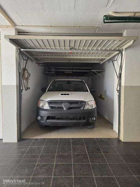Aluga-se garagem ( box ) - Grande imagem: 3/4