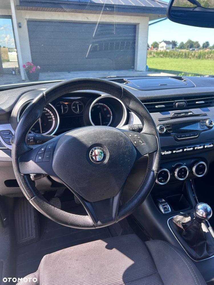 Alfa Romeo Giulietta 1.6 JTDM Distinctive - 24