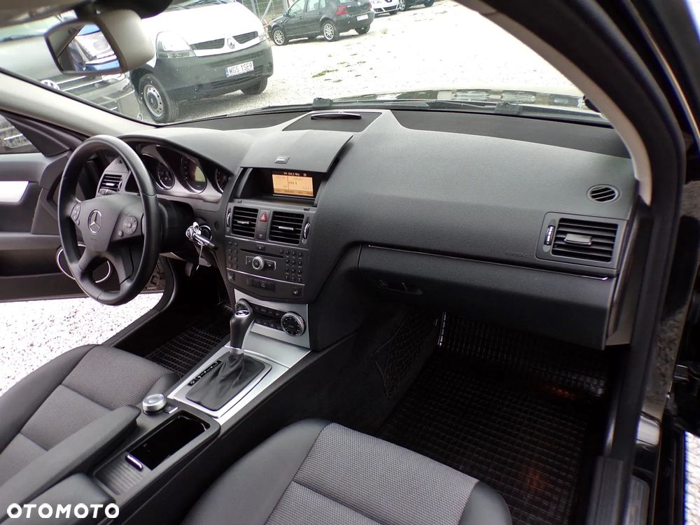 Mercedes-Benz Klasa C 180 Kompressor Automatik BlueEFFICIENCY Avantgarde - 15