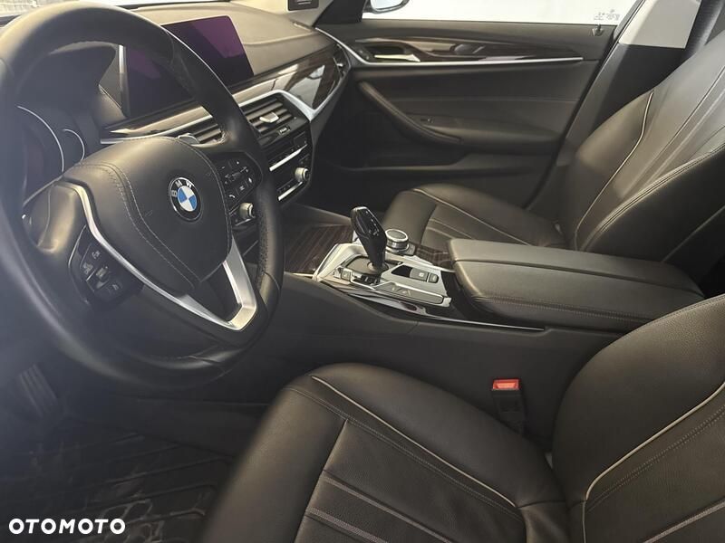 BMW Seria 5 - 11
