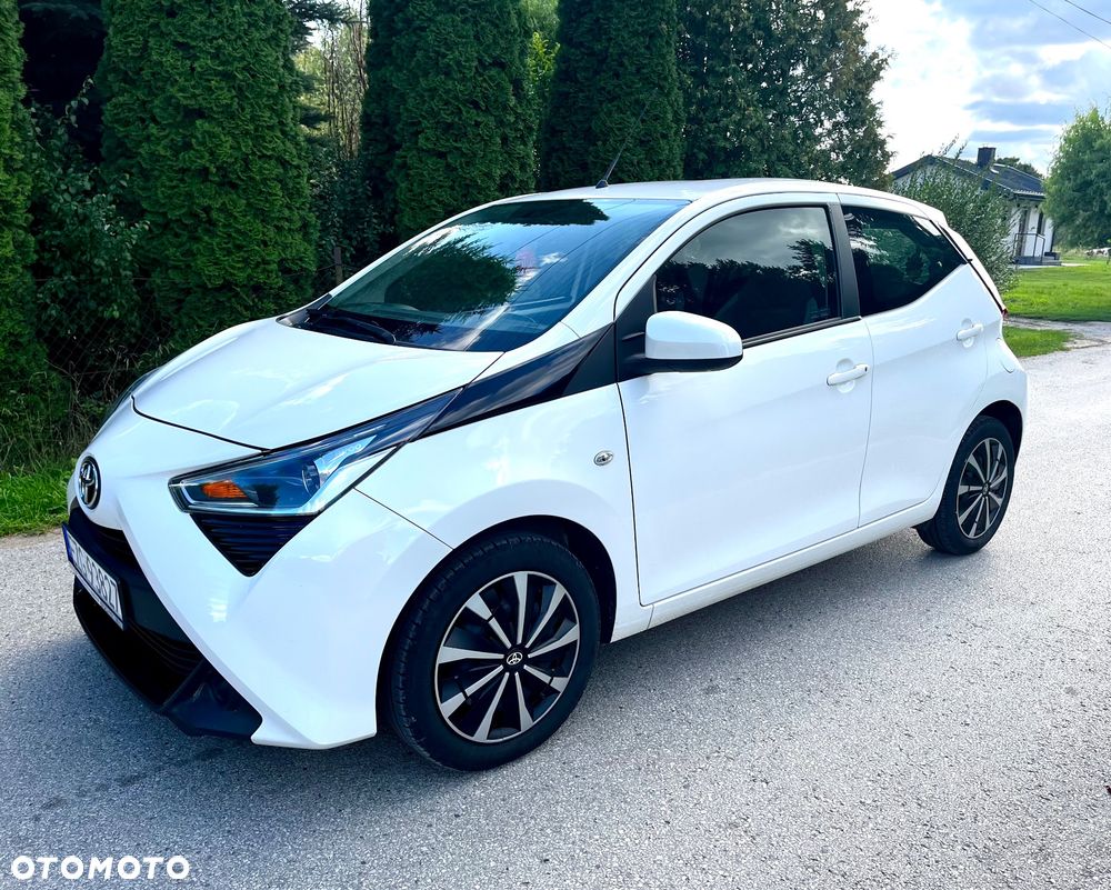 Toyota Aygo x-play - 2