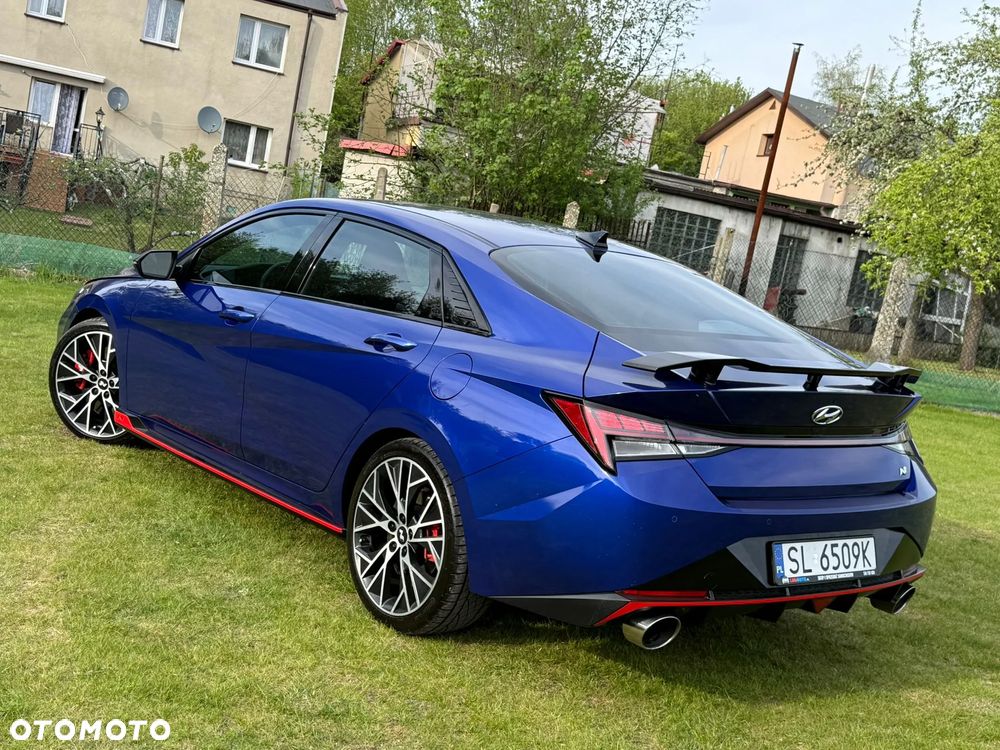 Hyundai Elantra - 7
