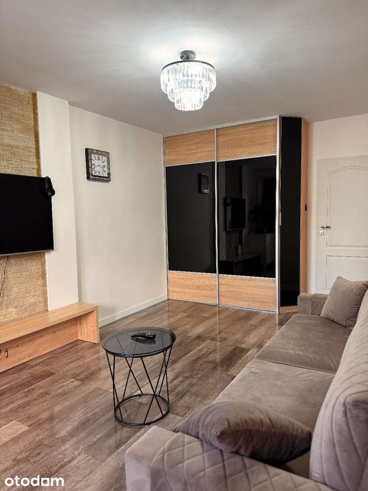 3 pokoje, powierzchnia 60.90m2, balkon, III piętro, umeblowane, Kalisz