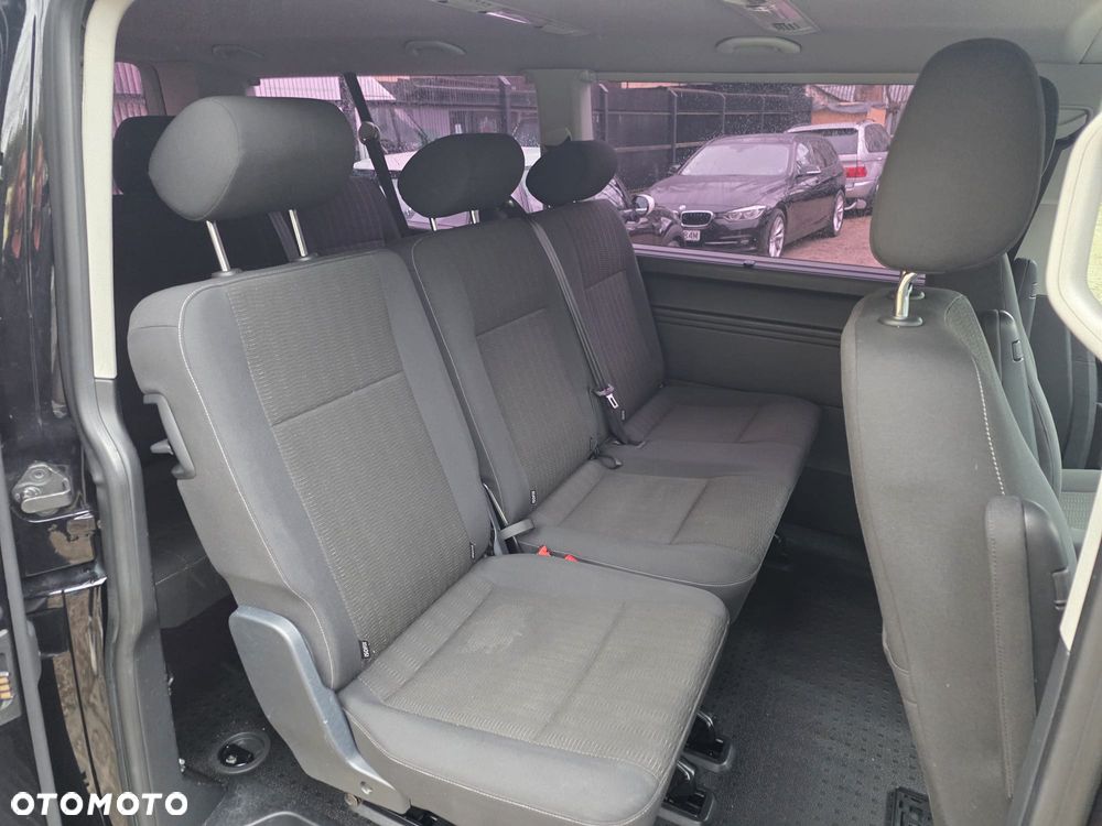 Volkswagen Caravelle 2.0 TDI L2 Comfortline 4Motion DSG - 10