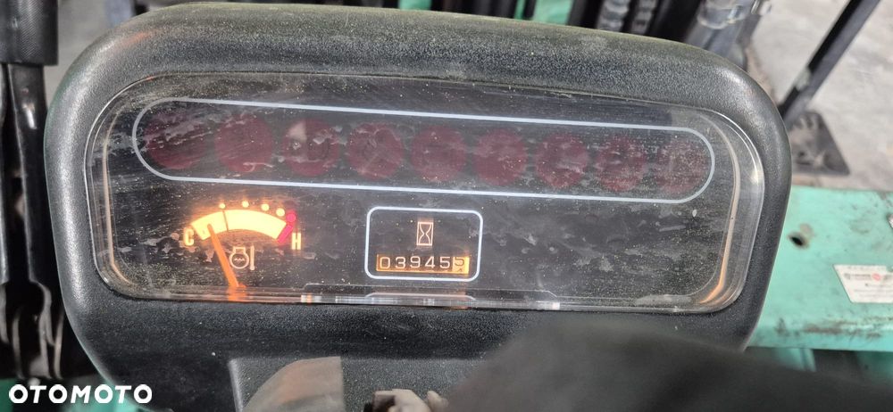 Mitsubishi EF25A - 6