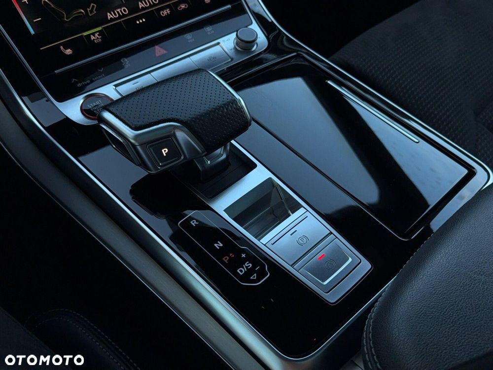 Audi SQ8 - 41