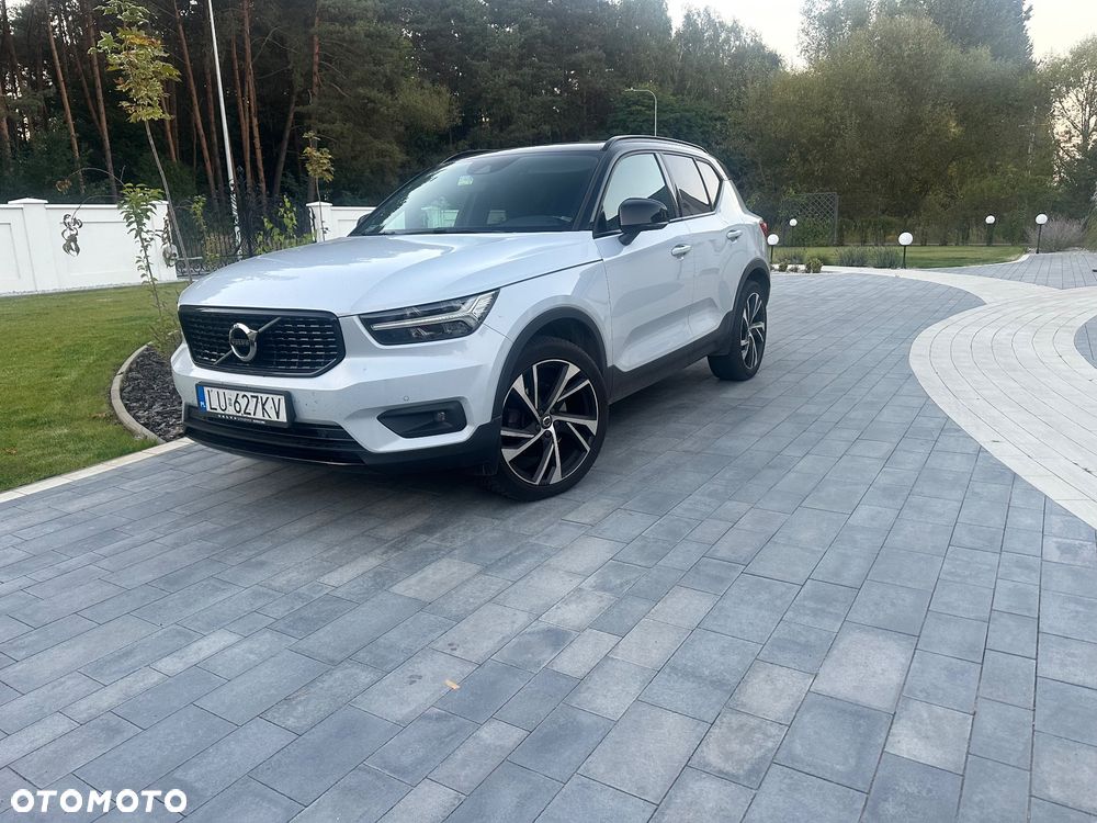 Volvo XC 40 T4 R-Design - 1