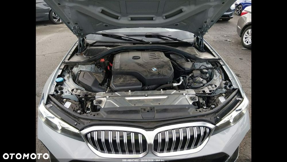 BMW Seria 3 330i M Sport - 10