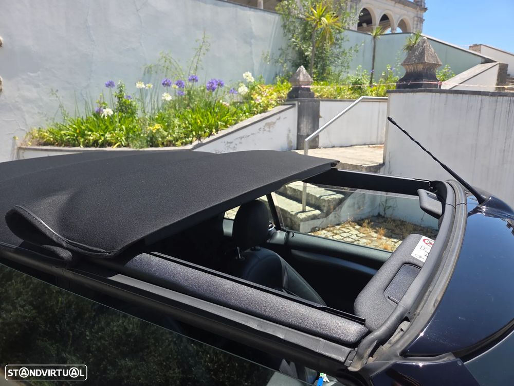 MINI Cabrio John Cooper Works - 4