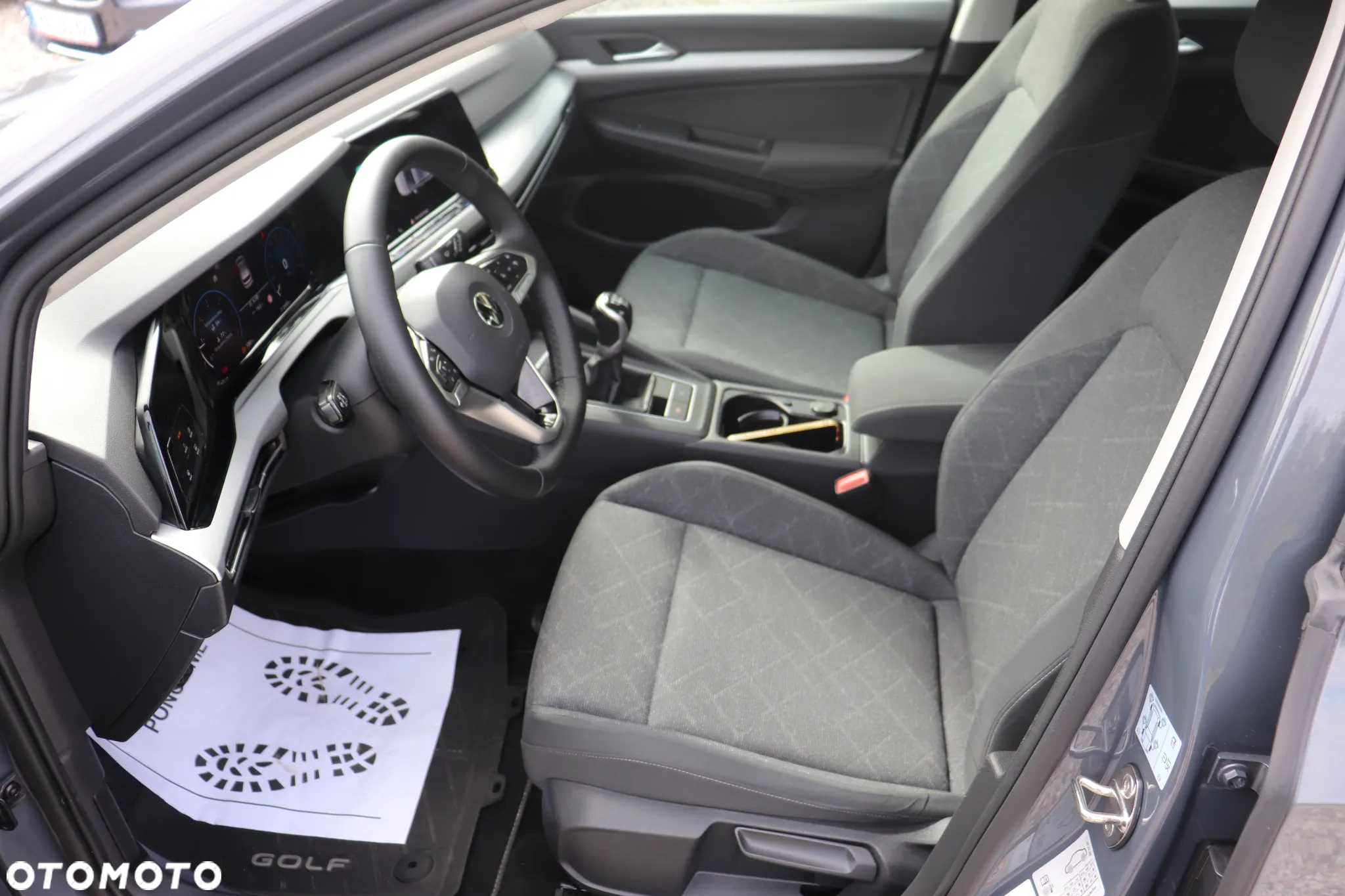 Volkswagen Golf VIII 2.0 TDI Life Plus - 25