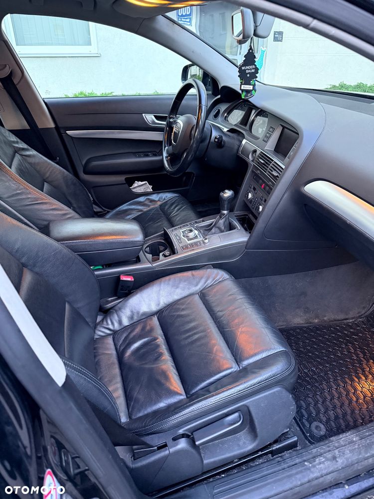 Audi A6 Avant 2.4 - 9