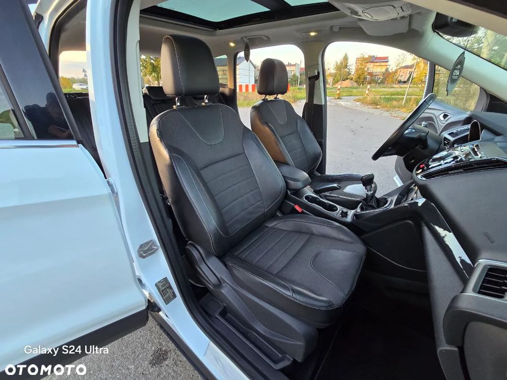 Ford Kuga 2.0 TDCi Titanium - 14