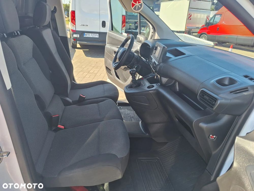 Toyota Proace City Van L2H1 3 osobowy Jak Doblo Partner Combo - 15