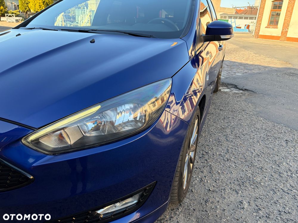 Ford Focus 1.5 EcoBoost STart-Stopp-System ST-LINE - 11