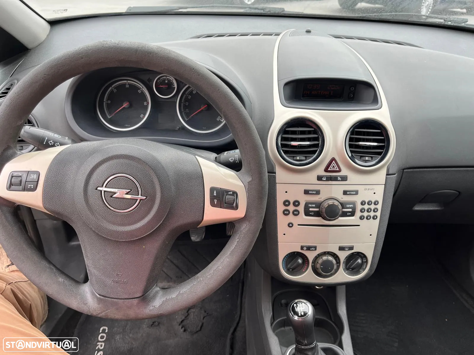Opel Corsa 1.3 CDTi Enjoy - 10