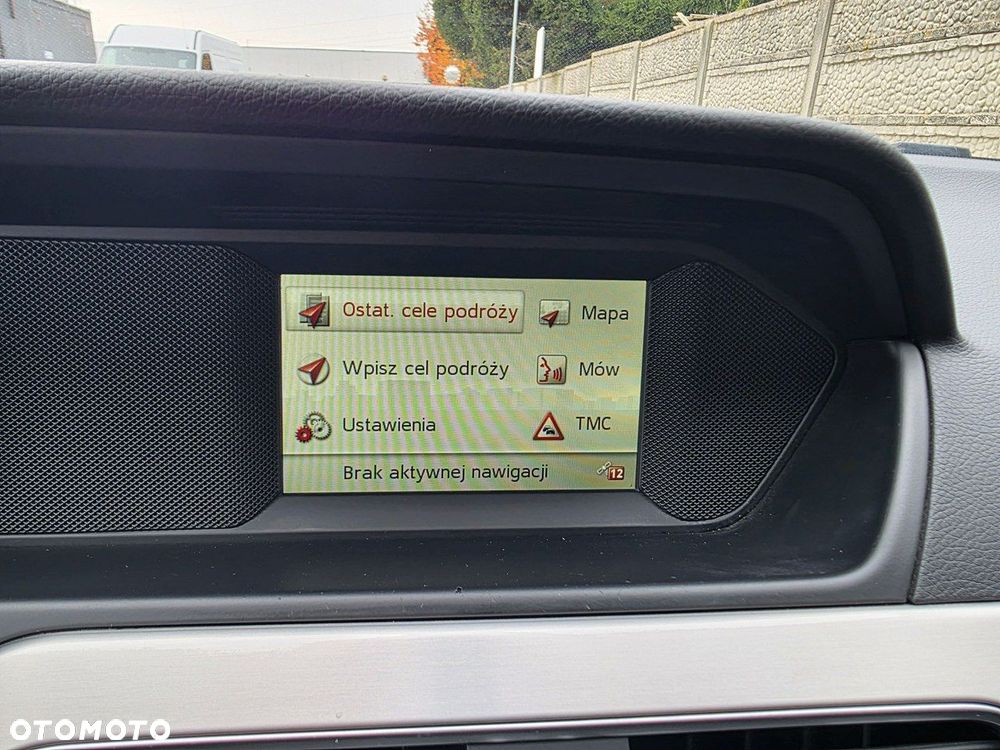 Mercedes-Benz Klasa C 180 T Edition - 20