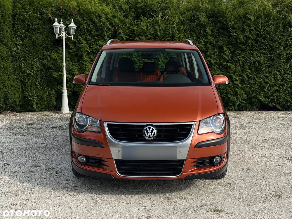Volkswagen Touran 2.0 TDI DPF Cross - 2