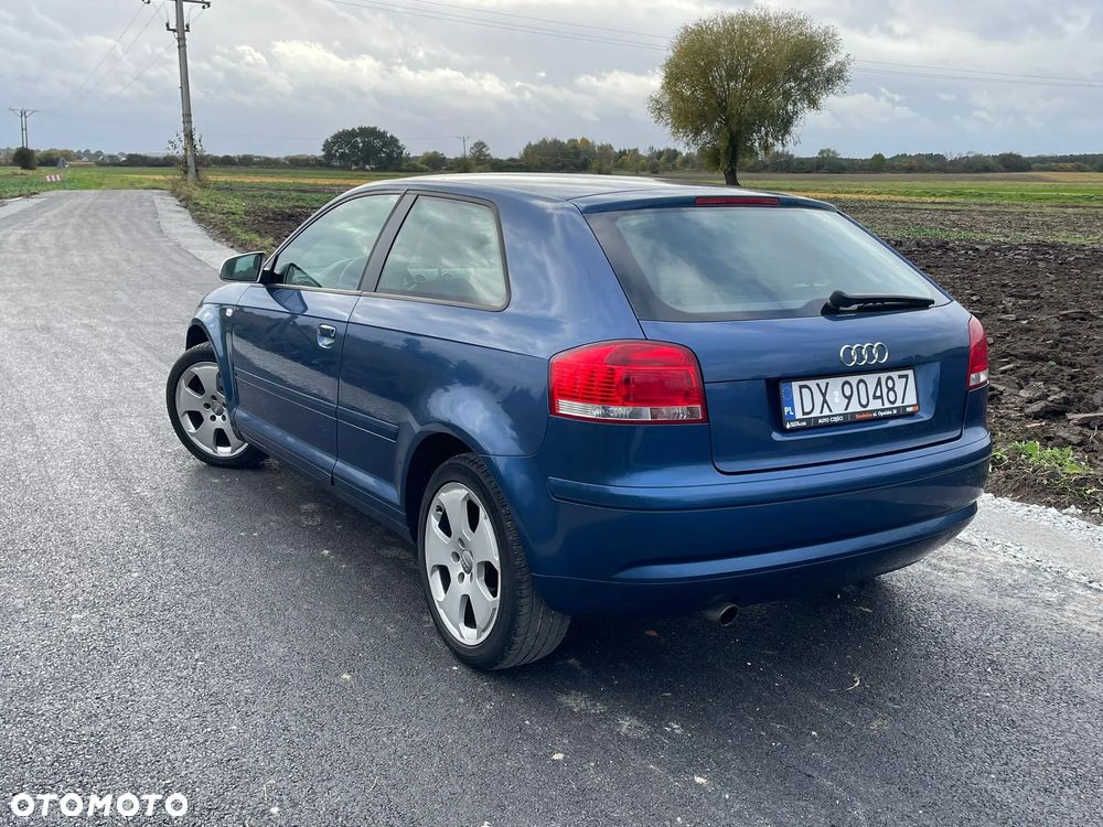 Audi A3 1.6 Limited Edition - 4