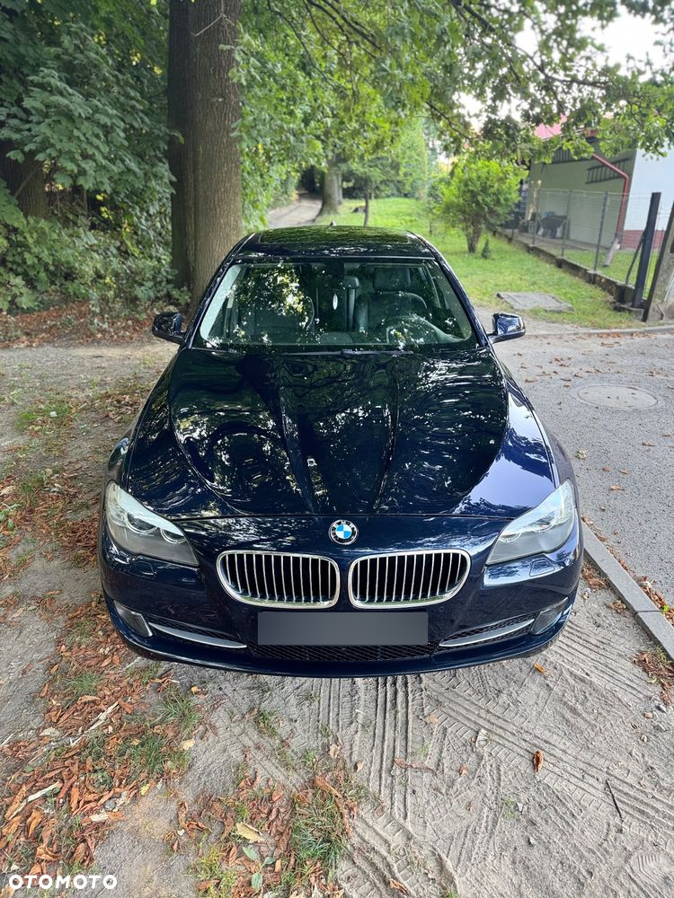 BMW Seria 5 520d - 33