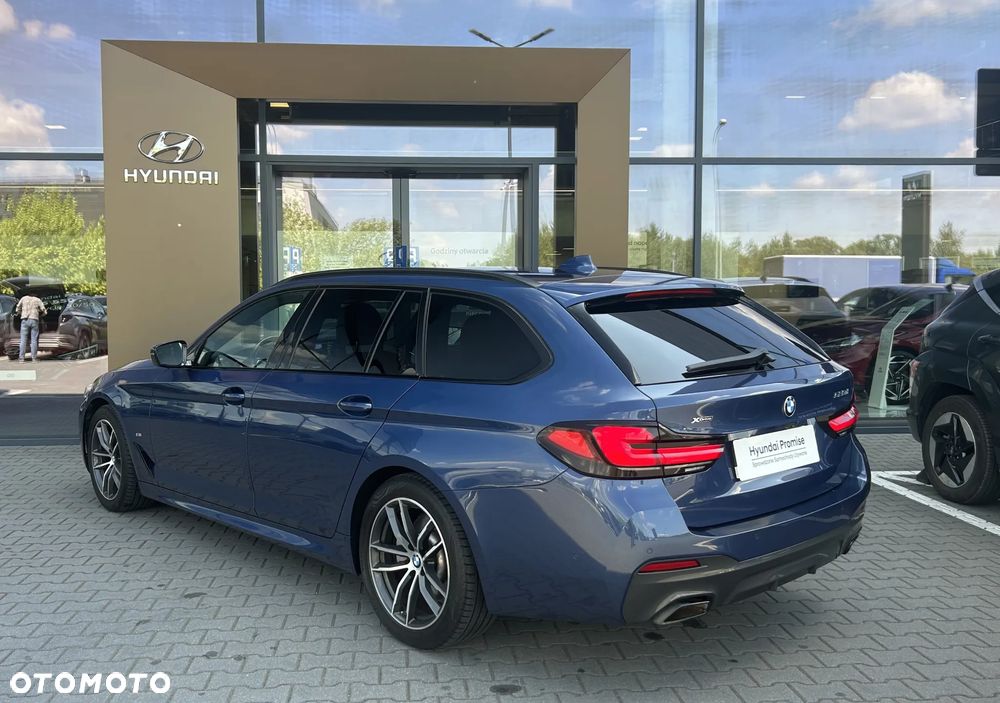 BMW Seria 5 520d mHEV M Sport sport - 9